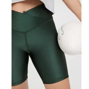 Aerie Offline Medium M 7" Real Me Crossover Ribbed Biker Shorts Forest Green